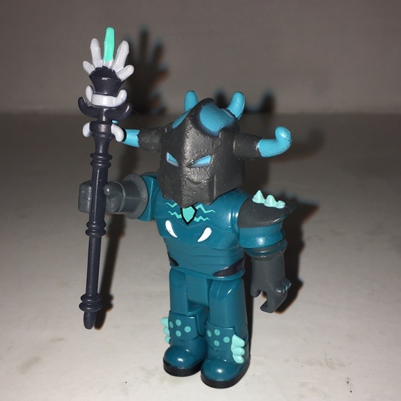 SET OF SIX ROBLOX ROBOT SERIES ACTION FIGURES 3" WITH ACCESSORIES AS PICTURED - Picture 4 of 7
